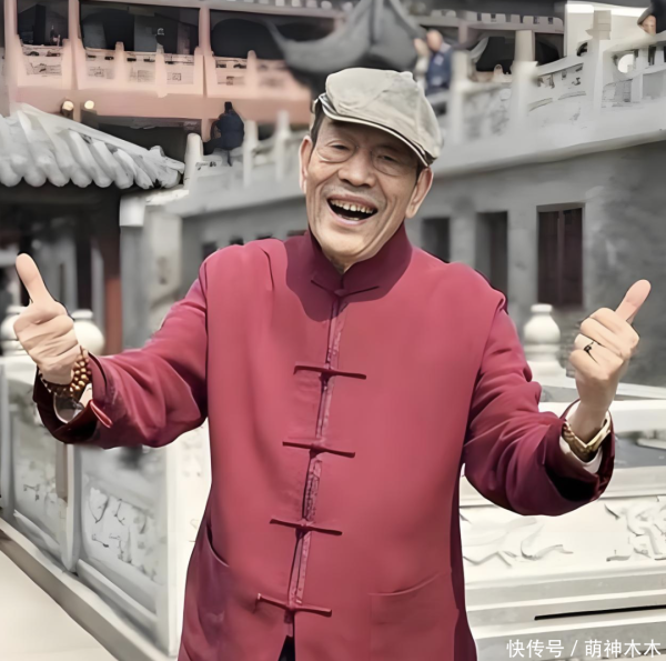 财盛配资 风评好转！杨议直播回应父亲去世获赞：把杨少华照顾到94岁不容易